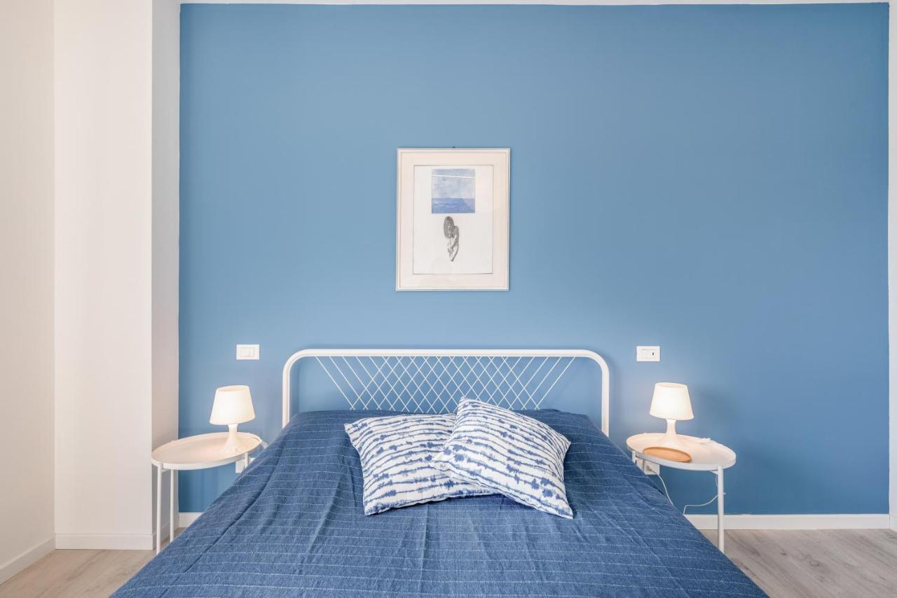 Family & Friends Rooms With Shared Bathroom Padova Bagian luar foto